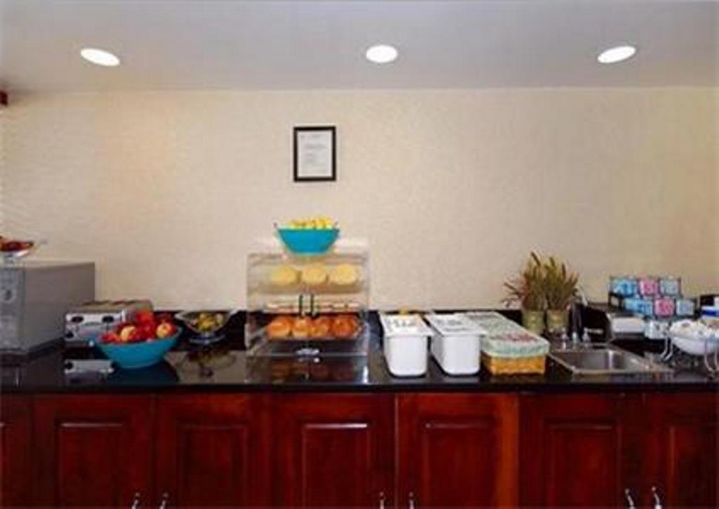 Quality Inn Takoma Park Екстер'єр фото