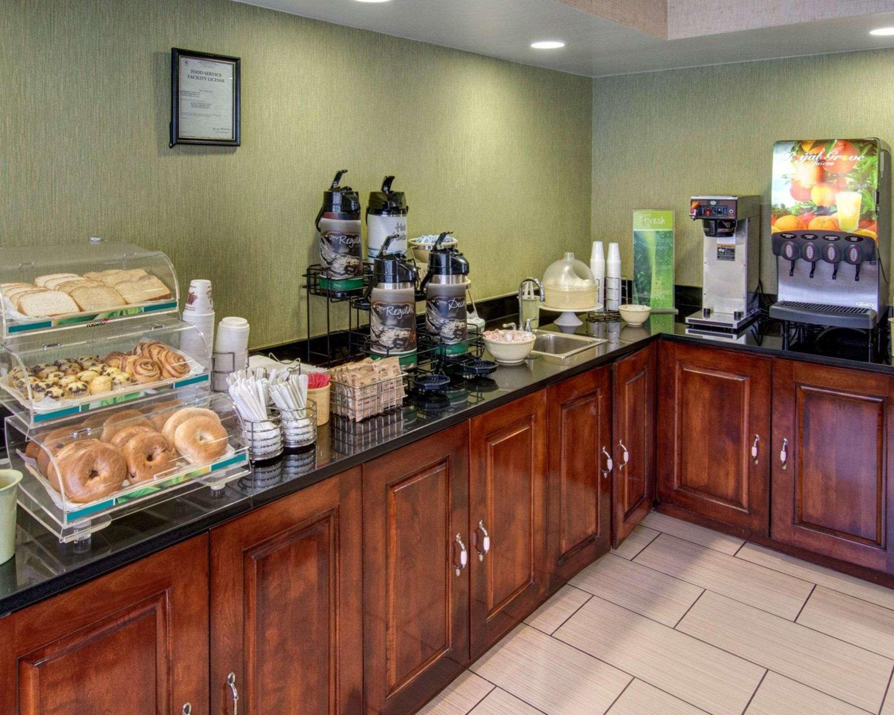 Quality Inn Takoma Park Екстер'єр фото
