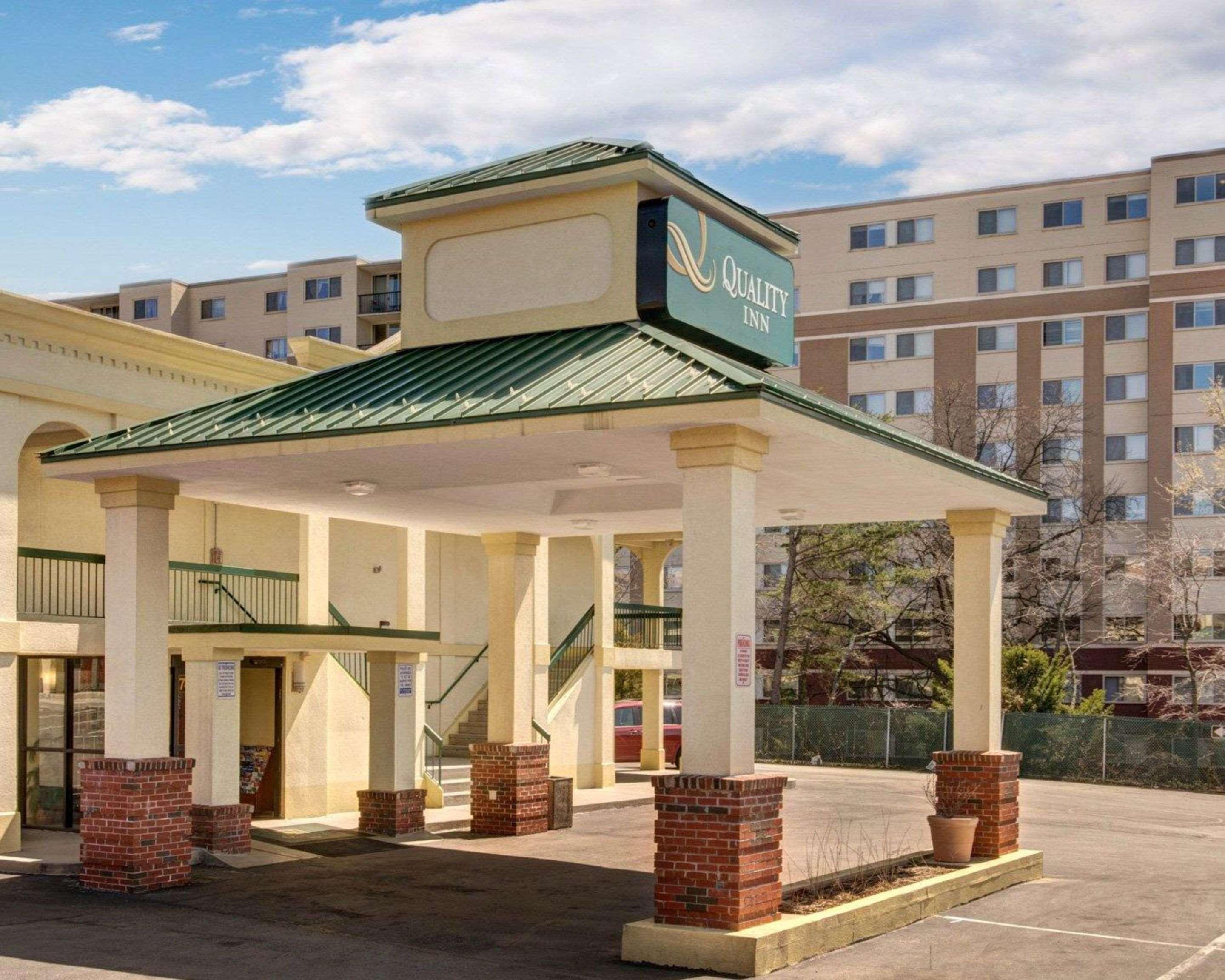 Quality Inn Takoma Park Екстер'єр фото