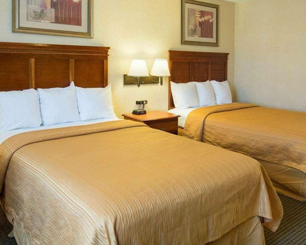 Quality Inn Takoma Park Екстер'єр фото
